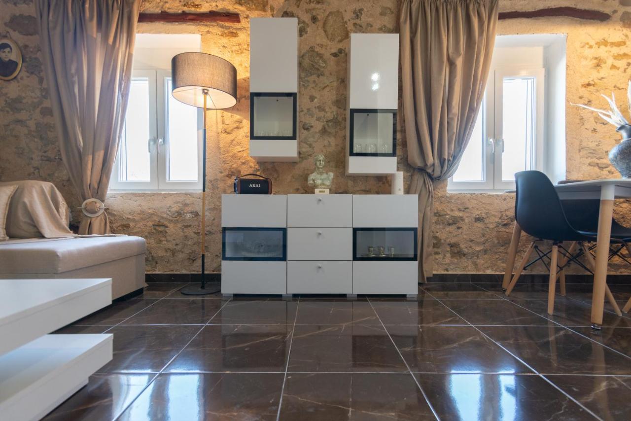 Σπίτι διακοπών Olea Stone House Near The Sea