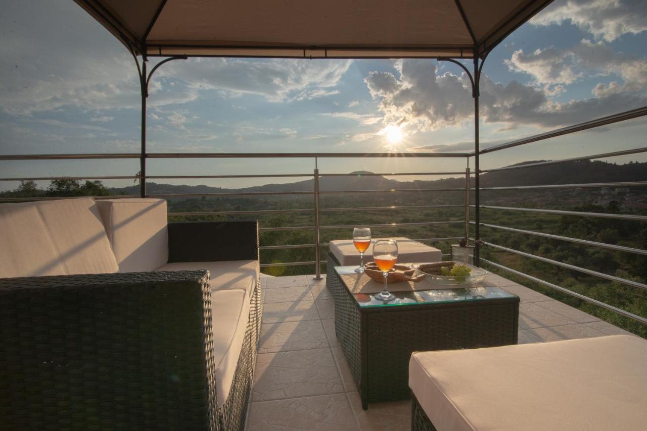 Holiday home Olea Stone House Near The Sea *